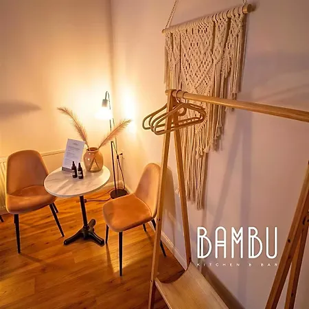 Bambu Kitchen & Bar - Restaurant * Χάαρλεμ
