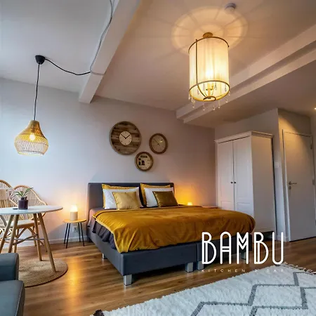 Bambu Kitchen & Bar - Restaurant * Χάαρλεμ