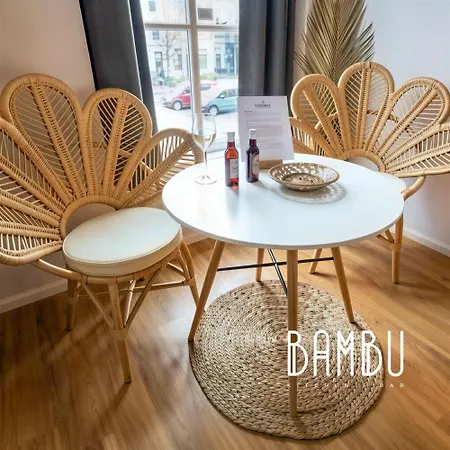 Bambu Kitchen & Bar - Restaurant