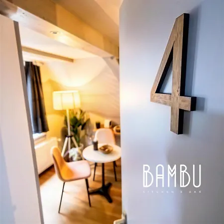 Ξενοδοχείο Bambu Kitchen & Bar - Restaurant *
