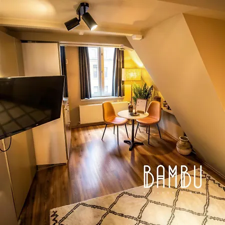 Bambu Kitchen & Bar - Restaurant Ξενοδοχείο Χάαρλεμ