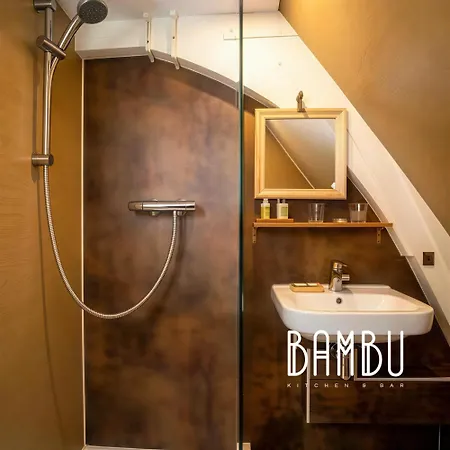 Ξενοδοχείο Bambu Kitchen & Bar - Restaurant Χάαρλεμ