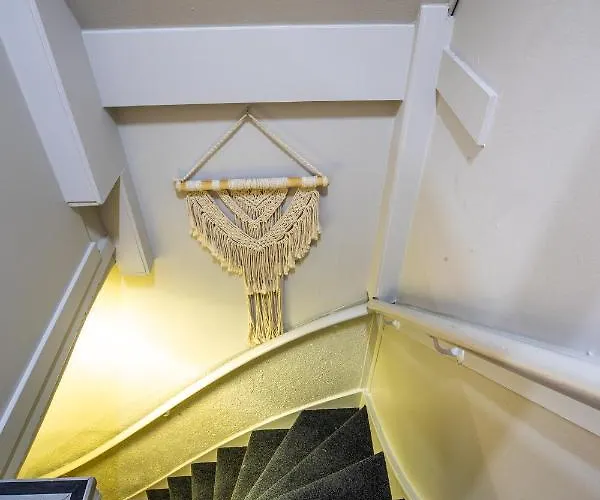 Bambu Sleep Boutique فندق